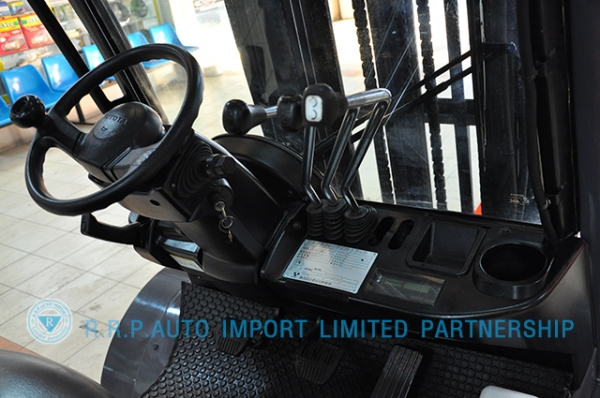 ขายรถโฟล์คลิฟท์มือสอง TOYOTA รุ่น 8FD25-19652 ราคา xxx,xxx บาท นำเข้าจากประเทศญี่ปุ่น 100\% ไม่เคยใช้งานในไทย