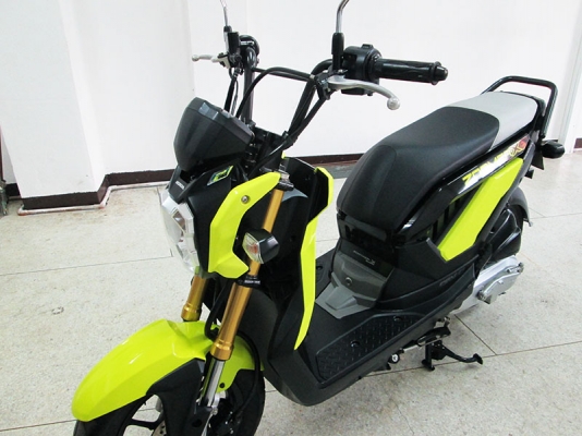 (โอนฟรี) ขาย Zoomer-X ปี 2015 รถ 5 เดือน ไมล์แท้ 5379 กม เครื่องหัวฉีดประหยัดน้ำมัน  สีเหลือง ดำ