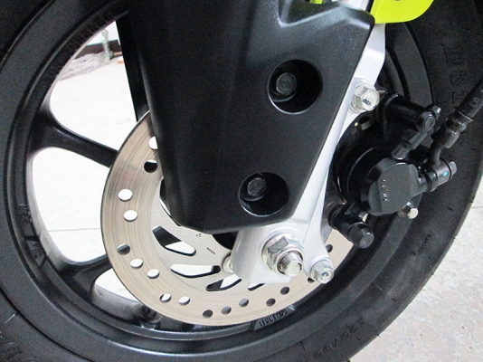 (โอนฟรี) ขาย Zoomer-X ปี 2015 รถ 5 เดือน ไมล์แท้ 5379 กม เครื่องหัวฉีดประหยัดน้ำมัน  สีเหลือง ดำ