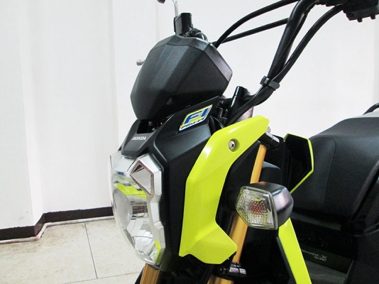 (โอนฟรี) ขาย Zoomer-X ปี 2015 รถ 5 เดือน ไมล์แท้ 5379 กม เครื่องหัวฉีดประหยัดน้ำมัน  สีเหลือง ดำ