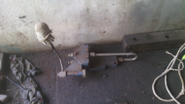 ขายคอนโทรลใบดันหน้าใส่รถไถฟอรด์   รุ่น5000   66000