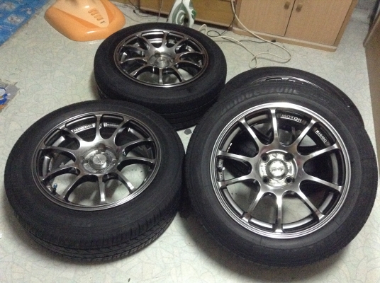 แม็กขอบ 15 นิ้ว 4 รู 100 พร้อมยางดอกลึกๆพร้อมใช้