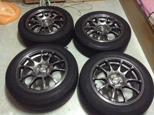 แม็กขอบ 15 นิ้ว 4 รู 100 พร้อมยางดอกลึกๆพร้อมใช้