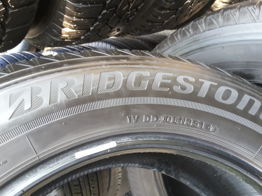 ยาง 235 60 17 bridgestone ปี 14 ชุดล่ะ 5500