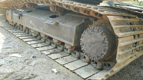 ขายรถแบคโฮ KOMATSU PC200-8 ซีเรียล 353977 ไมล์ 8465 ชม.ราคา 1950000