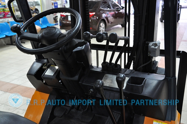 ขายรถโฟล์คลิฟท์มือสอง TOYOTA รุ่น 7FG20-10301 ราคา 235,000 บาท สภาพเดิมจากญี่ปุ่นจากประเทศญี่ปุ่น ไม่เคยใช้งานในไทย