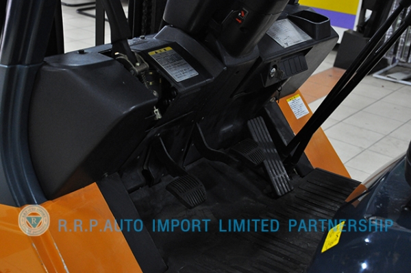 ขายรถโฟล์คลิฟท์มือสอง TOYOTA รุ่น 7FG20-10301 ราคา 235,000 บาท สภาพเดิมจากญี่ปุ่นจากประเทศญี่ปุ่น ไม่เคยใช้งานในไทย