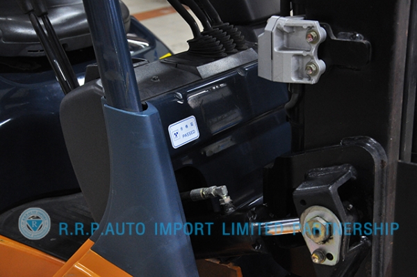 ขายรถโฟล์คลิฟท์มือสอง TOYOTA รุ่น 7FG20-10301 ราคา 235,000 บาท สภาพเดิมจากญี่ปุ่นจากประเทศญี่ปุ่น ไม่เคยใช้งานในไทย