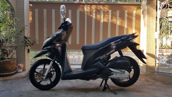 ขออนุญาติขาย HONDA CLICK-i 125 CC รุ่น TOP ล้อแม็กแท้ศูนย์ ฟรีค่าโอน ขออนุญาติขาย HONDA CLICK-i 125 CC รุ่น TOP ล้อแม็กแท้ศูนย์ ฟรีค่าโอน