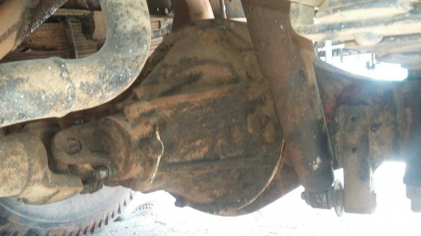 รถอีซูซู 6 ล้อดั้ม NPR 120 แรงม้า. ปี 43.   สนใจติดต่อ  081 - 6079515