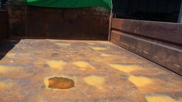 รถอีซูซู 6 ล้อดั้ม NPR 120 แรงม้า. ปี 43.   สนใจติดต่อ  081 - 6079515