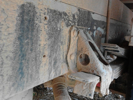 รถอีซูซุ 6 ล้อ ( ไม่ดั้ม ) 175 แรงม้า. ( รถประกอบ. )    สนใจติดต่อ  081 - 6079515