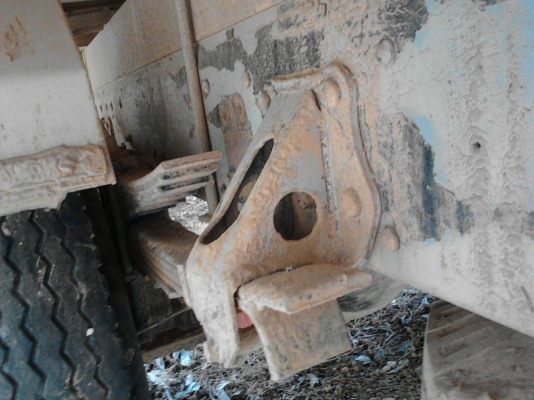 รถอีซูซุ 6 ล้อ ( ไม่ดั้ม ) 175 แรงม้า. ( รถประกอบ. )    สนใจติดต่อ  081 - 6079515