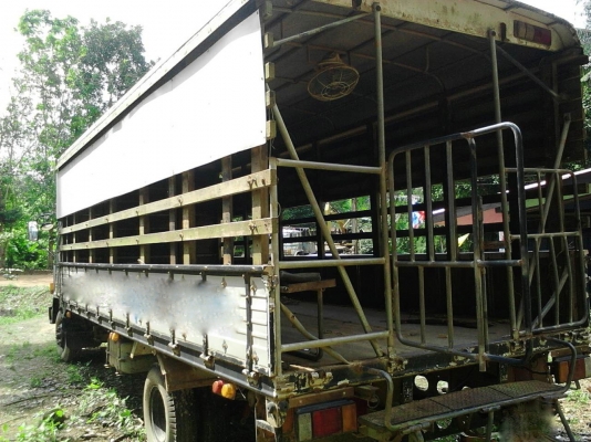 รถอีซูซุ 6 ล้อ ( ไม่ดั้ม ) 175 แรงม้า. ( รถประกอบ. )    สนใจติดต่อ  081 - 6079515