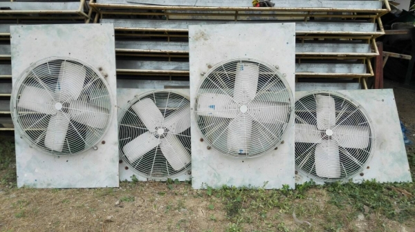 Sell>> พัดลมโรงงานขนาดใหญ่ ใบ 30" มอเตอร์ Mitsubishi Japan รุ่นทน 1 HP 380V. โครงสร้างแข็งแรงสภาพสวย!!