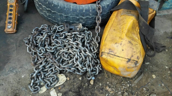 ==== SOLD ==== รอกโซ่ไฟฟ้า Black Bear YSS-300 ขนาด 3 ตัน.ไฟ 380V.โซ่ 10 m.พร้อมตัวเดินตรงรุ่น สภาพPR.95\%ดึงนิ่มพร้อมใช้!!