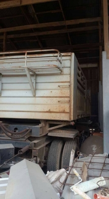 ขายด่วนลูกพ่วงไม่ดั้มสามมิตรปี45สภาพสวยพร้อมใช้ ยาว6.50เมตร สูง1.90