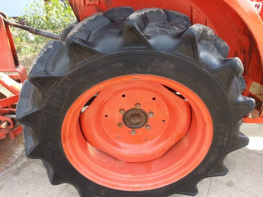 คูโบต้า L3008 4 WD ใบมีดตราช้าง ผาน 5 ช้าง ทำงาน 959 ชั่วโมง จดทะเบียน พ.ย.2556