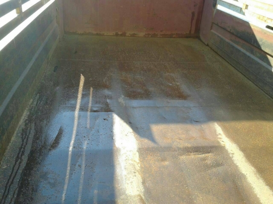 รถอีซูซุ 6 ล้อดั้ม FTR  เปลื่ยนเครื่อง 195 แรงม้า.    สนใจติดต่อ  081 - 6079515