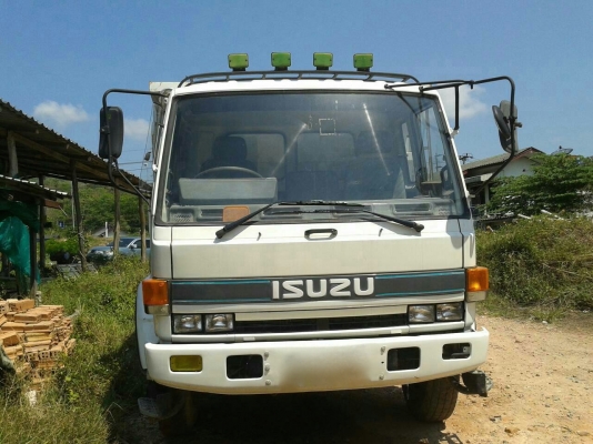 รถอีซูซุ 6 ล้อดั้ม FTR  เปลื่ยนเครื่อง 195 แรงม้า.    สนใจติดต่อ  081 - 6079515