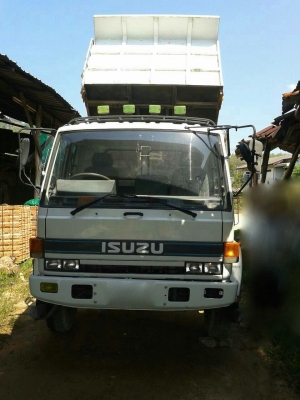 รถอีซูซุ 6 ล้อดั้ม FTR  เปลื่ยนเครื่อง 195 แรงม้า.    สนใจติดต่อ  081 - 6079515