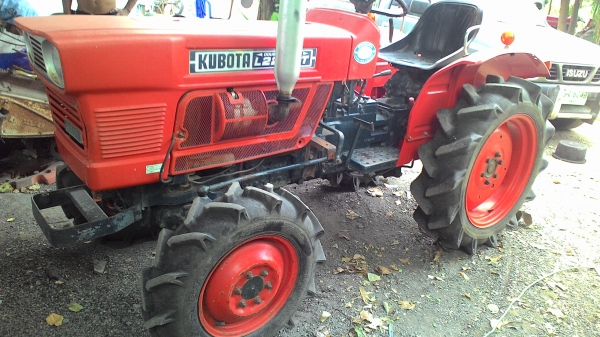 คูโบต้าL2201สองเพลาครับ