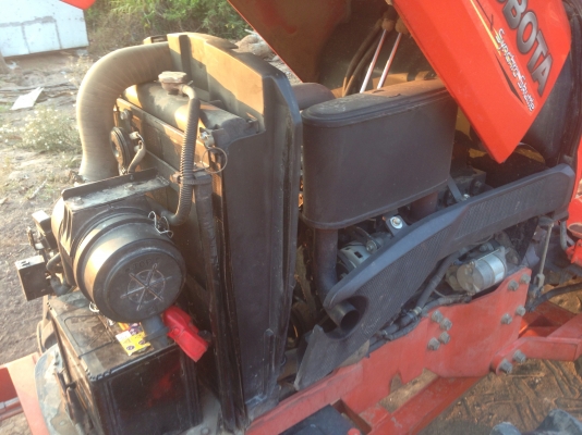 รถไถ KUBOTA L4708 (ราคา3ุ68,000 บาท) มีภาพวีดีโอ เครื่องดี สภาพสวยเดิมๆ อายุการใช้งาน 901 พร้อมอุปกร