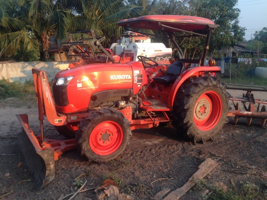 รถไถ KUBOTA L4708 (ราคา3ุ68,000 บาท) มีภาพวีดีโอ เครื่องดี สภาพสวยเดิมๆ อายุการใช้งาน 901 พร้อมอุปกร รถไถ KUBOTA L4708 (ราคา3ุ68,000 บาท) มีภาพวีดีโอ เครื่องดี สภาพสวยเดิมๆ อายุการใช้งาน 901 พร้อมอุปกร