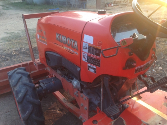รถไถ KUBOTA L4708 (ราคา3ุ68,000 บาท) มีภาพวีดีโอ เครื่องดี สภาพสวยเดิมๆ อายุการใช้งาน 901 พร้อมอุปกร