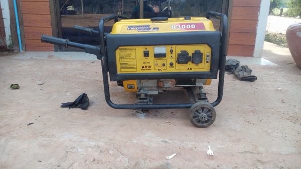 ขายเครื่องปั่นไฟ 5000 พร้อมใช้งาน