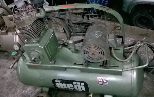 ขายถูกๆปั้มลมมือสองจากญี่ปุ่น MEIJI 5 แรง ถัง 130 ลิตร..ทดสอบเรียบร้อย ทุกระบบใช้งานได้ดีมากครับ