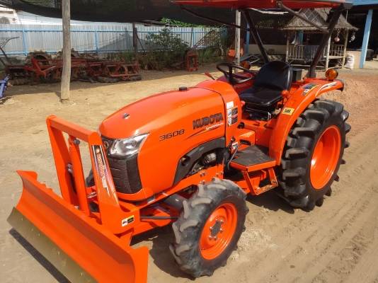 ปัญญาแทรคเตอร์..จัดมาให้ครับ ด่วน!!!คูโบต้า L3608 ใบมีดคานล่างFD163(จัดส่ง อ.คลองขลุง จ.กำแพงเพชร)