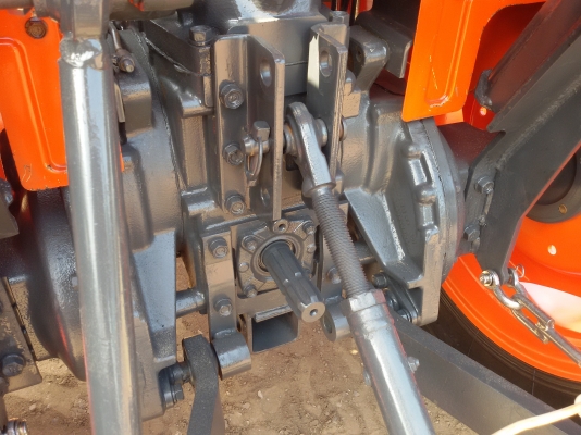 ปัญญาแทรคเตอร์..จัดมาให้ครับ ด่วน!!!คูโบต้า L3608 ใบมีดคานล่างFD163(จัดส่ง อ.คลองขลุง จ.กำแพงเพชร)