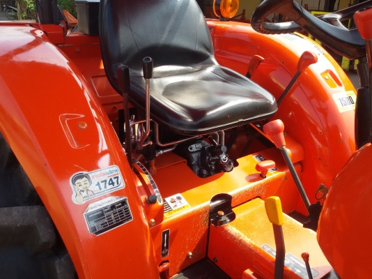 ปัญญาแทรคเตอร์..จัดมาให้ครับ ด่วน!!!คูโบต้า L3608 ใบมีดคานล่างFD163(จัดส่ง อ.คลองขลุง จ.กำแพงเพชร)