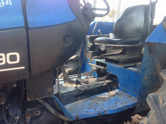 ขายรถไถ new holland TS 90