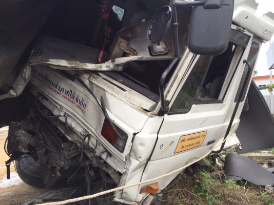 ขายซาก...6ล้อหัวลากNISSAN. UD 220แรง. PKB211-00150 ตามสภาพ. เล่มพร้อม