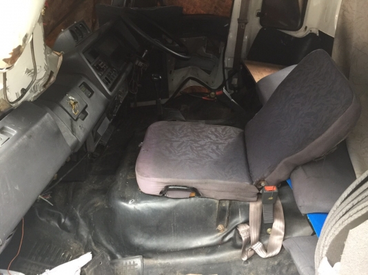 ขายซาก...6ล้อหัวลากNISSAN. UD 220แรง. PKB211-00150 ตามสภาพ. เล่มพร้อม