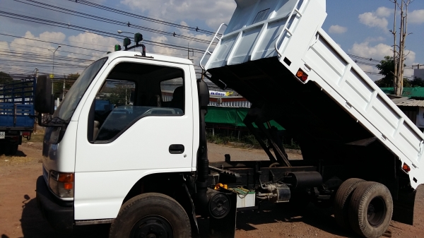 ขายหกล้อดั้มพ์ NPR66LX5T-120 ฝาขาว แอร์ เพาเวอร์ เอฟ รถสวยพร้อมใช้ ขายหกล้อดั้มพ์ NPR66LX5T-120 ฝาขาว แอร์ เพาเวอร์ เอฟ รถสวยพร้อมใช้