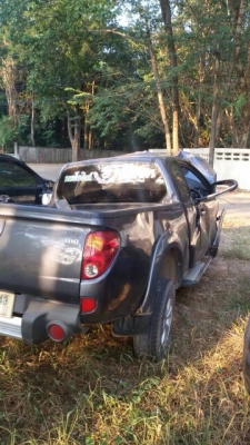 ซากไทตั้นถอดเเยกขายอะไหลทั้งคันสนใจสอบถามได้มีหลายรุ่นเก๋งเเละกระบะ