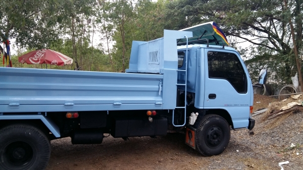 ขายหกล้อดั้มพ์ NPR-120 ฝาขาว แอร์ เพาเวอร์ เอฟ ดั้มสามมิตร สวยพร้อมใช้ ขายหกล้อดั้มพ์ NPR-120 ฝาขาว แอร์ เพาเวอร์ เอฟ ดั้มสามมิตร สวยพร้อมใช้