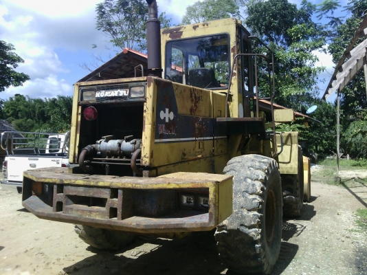 ขายรถตักล้อยาง KOMATSU WA300-1 ราคา 650000