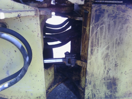 ขายรถตักล้อยาง KOMATSU WA300-1 ราคา 650000