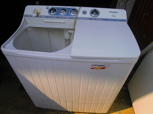 เครื่องซักผ้า แบบ 2 ถัง PANAS0NIC 9.5 กก.สภาพดี ยังใหม่