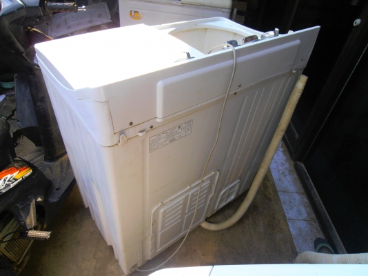 เครื่องซักผ้า แบบ 2 ถัง PANAS0NIC 9.5 กก.สภาพดี ยังใหม่ เครื่องซักผ้า แบบ 2 ถัง PANAS0NIC 9.5 กก.สภาพดี ยังใหม่