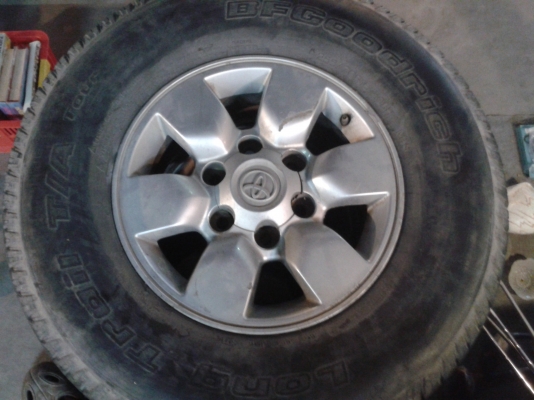 แม็กโตโยต้าขอบ 15"หกรูขาย4500