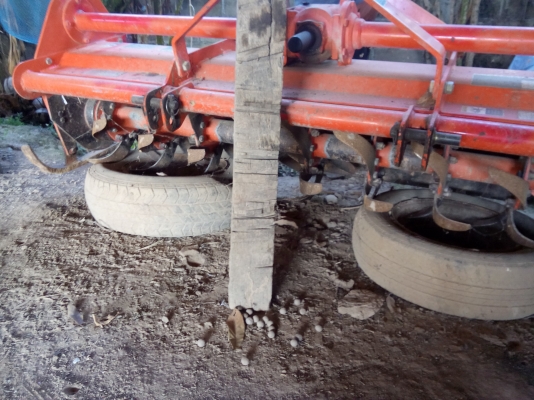 คูโบต้า L3408อุปกรณ์ครบ 3 อย่าง 1060ชมเล่มพร้อมรถสวยมาก325000