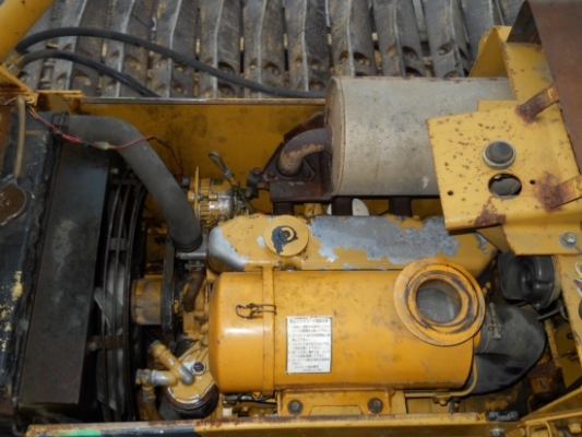 ขายรถดันดินเก่าญี่ปุ่นmitsubichi bd2gz  แทรกกว้าง 70 cm สนใจติดต่อสอบถาม 092-3309229 อีส