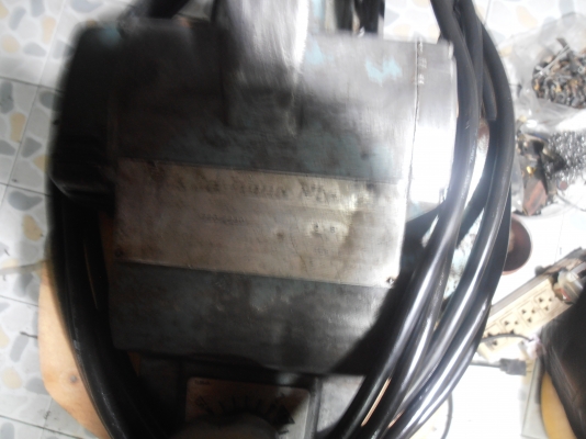 กบไฟฟ้า makita 5 นิ้ว ผลิตจากญี่ปุ่นแท้ เก่าเก็บ กบไฟฟ้า makita 5 นิ้ว ผลิตจากญี่ปุ่นแท้ เก่าเก็บ