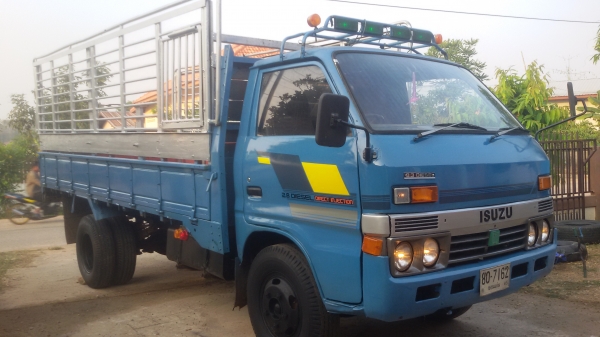 ขาย ISUZU  ยางดี ช่วงล่างแน่น พร้อมโอนพน้อมใช้งาน