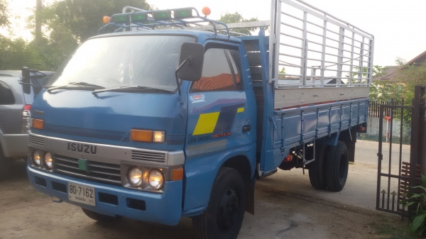 ขาย ISUZU ยางดี ช่วงล่างแน่น พร้อมโอนพน้อมใช้งาน ขาย ISUZU ยางดี ช่วงล่างแน่น พร้อมโอนพน้อมใช้งาน